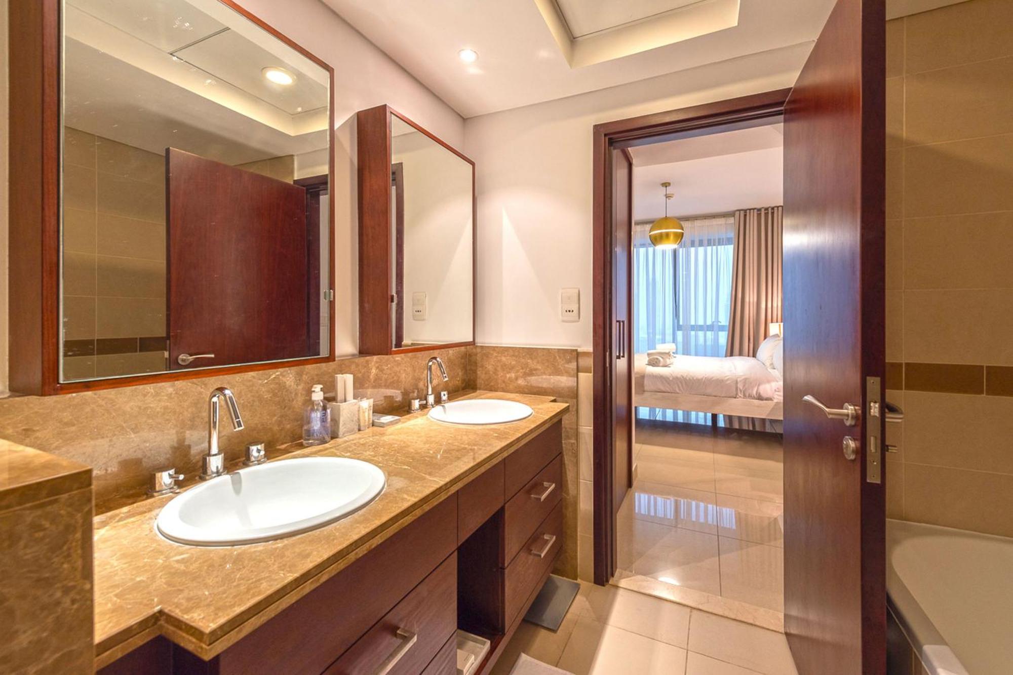 29 Boulevard Tower 2 - 2 Bedroom Holiday Home Apartment * Dubai